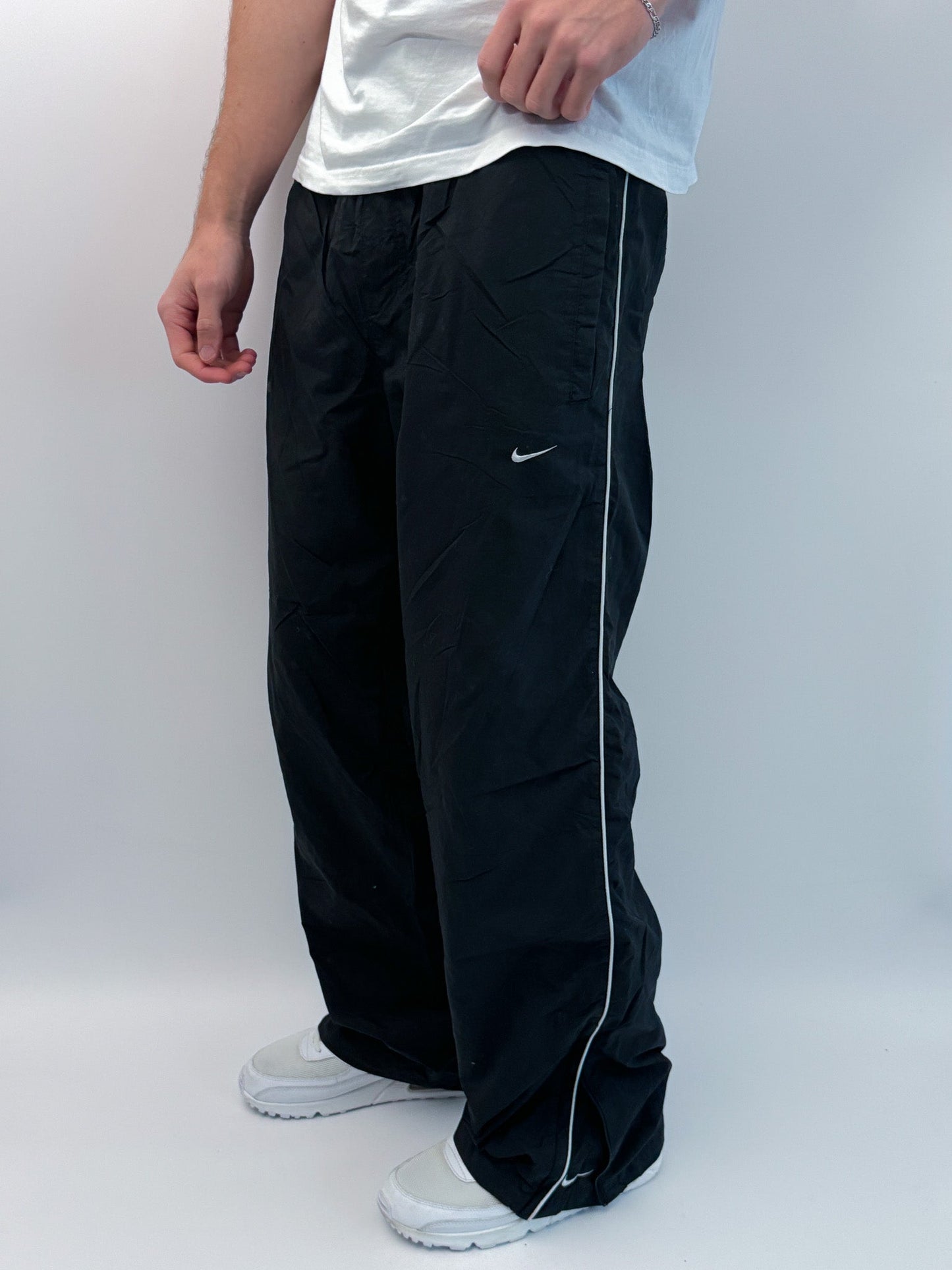 UNISEX BAGGY TRACKPANTS